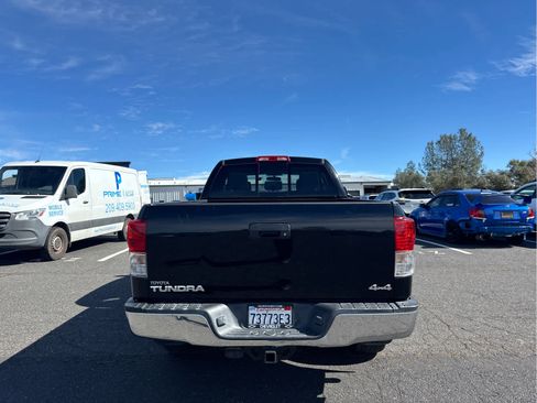 Used 2012 Toyota Tundra 4x4 Double Cab w/ Tow Pkg image 6