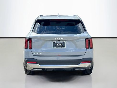 New 2026 Kia Sorento S image 6