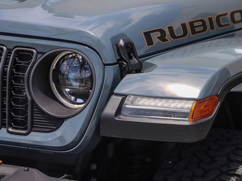 Used 2024 Jeep Wrangler Unlimited Rubicon 392 AWD/4WD image 4
