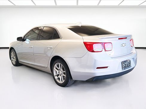 Used 2015 Chevrolet Malibu LT w/ Power Convenience Package image 6