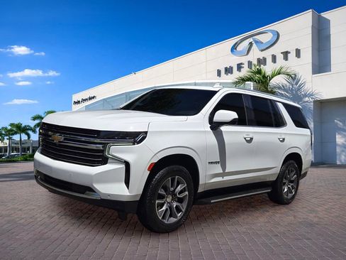 Used 2022 Chevrolet Tahoe LT w/ LT Signature Plus Package RWD image 3