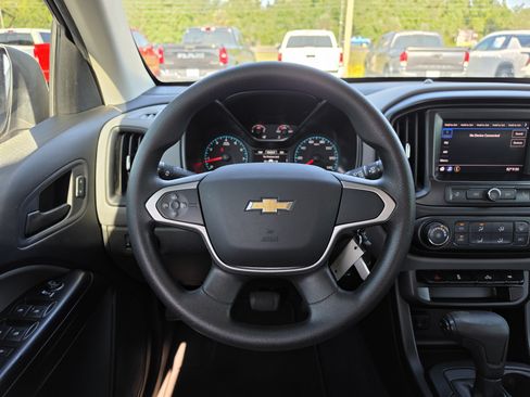 Used 2020 Chevrolet Colorado W/T w/ WT Convenience Package RWD image 19