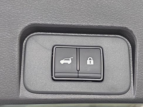 New 2026 Nissan Rogue SV w/ Cold Weather Package AWD/4WD image 13