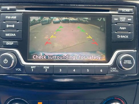 Used 2016 Nissan Sentra SV image 13