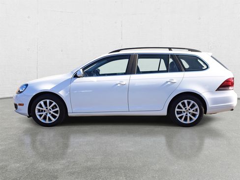 Used 2014 Volkswagen Jetta SportWagen image 8