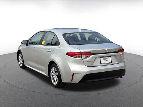 Used 2025 Toyota Corolla LE image 11