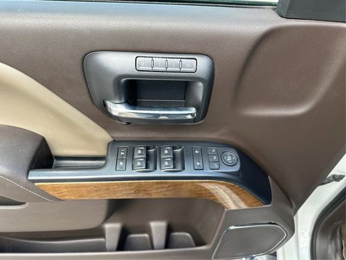 Used 2015 Chevrolet Silverado 1500 LTZ AWD/4WD image 12