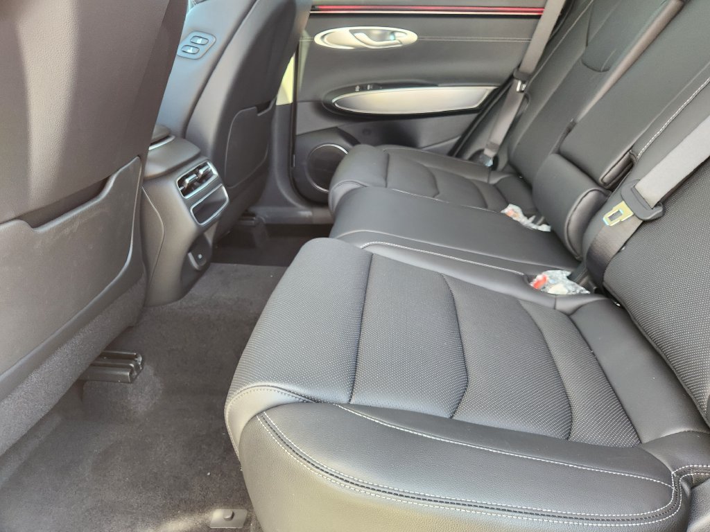 New 2027 Genesis GV70 2.5T Select AWD/4WD image 28