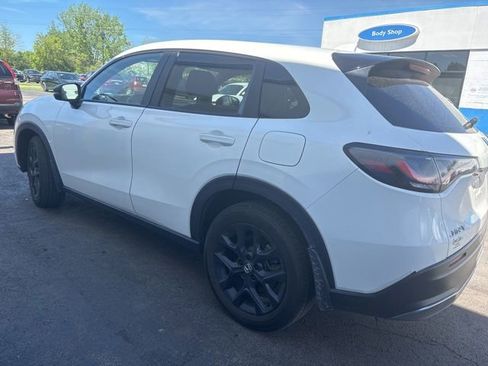 Used 2025 Honda HR-V Sport image 5