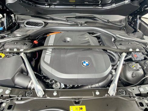 New 2026 BMW 750e xDrive w/ Executive Package AWD/4WD image 30