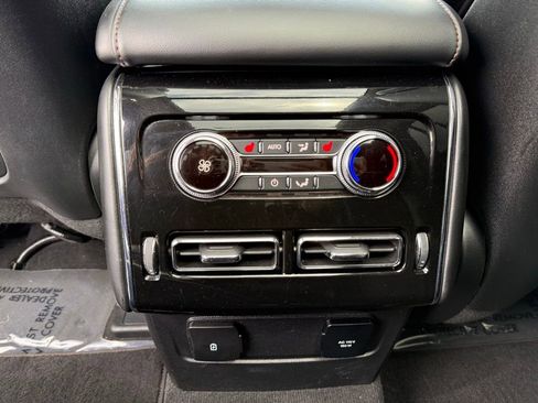 Used 2023 Lincoln Aviator AWD w/ Premium Package image 23