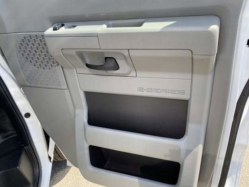 Used 2024 Ford E-450 and Econoline 450 Super Duty w/ Power Windows & Locks Group RWD image 24