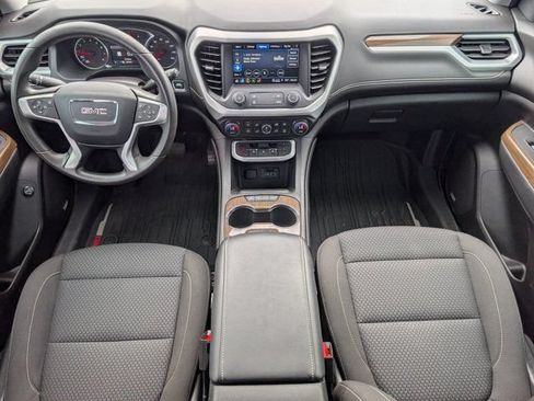 Used 2023 GMC Acadia SLE w/ Driver Convenience Package FWD image 5