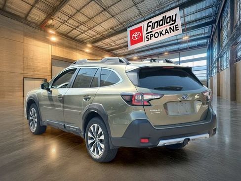 Used 2025 Subaru Outback Limited AWD/4WD image 6