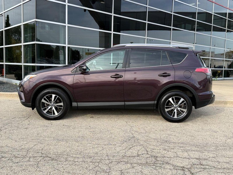 Used 2018 Toyota RAV4 XLE AWD/4WD image 6