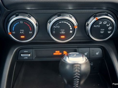 Used 2021 MAZDA MX-5 Miata RF Grand Touring image 17