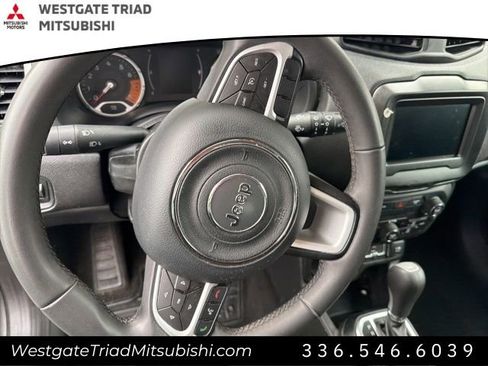 Used 2019 Jeep Renegade Latitude image 12