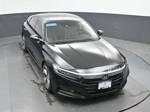 Used 2018 Honda Accord Touring image 27