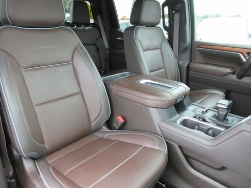 Used 2022 GMC Sierra 1500 Denali AWD/4WD image 9