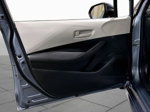 Certified 2025 Toyota Corolla LE FWD image 22