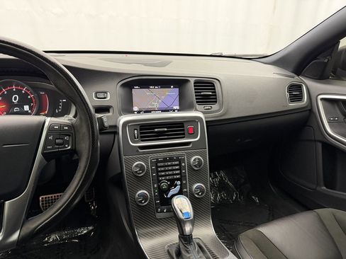 Used 2018 Volvo V60 T6 Polestar image 21