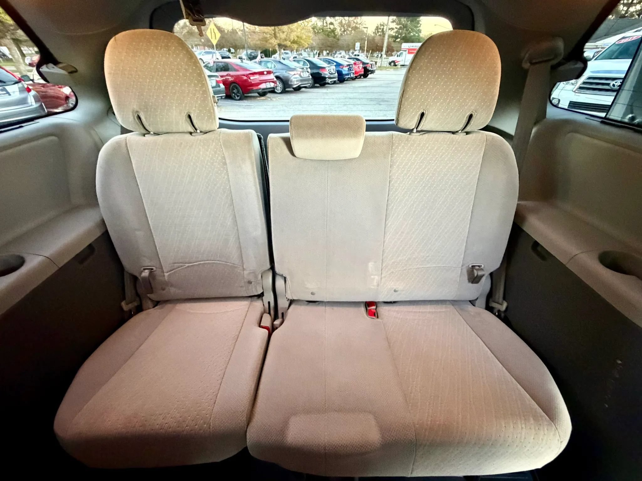 Used 2019 Toyota Sienna LE FWD image 10