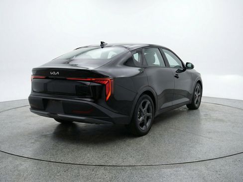 Used 2025 Kia K4 FWD image 9