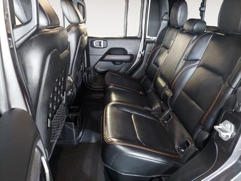 Used 2020 Jeep Gladiator Mojave AWD/4WD image 24
