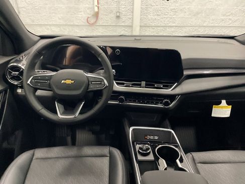 New 2026 Chevrolet Equinox LT w/ Convenience Package II image 10