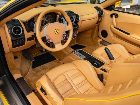 Used 2005 Ferrari F430 Spider image 8