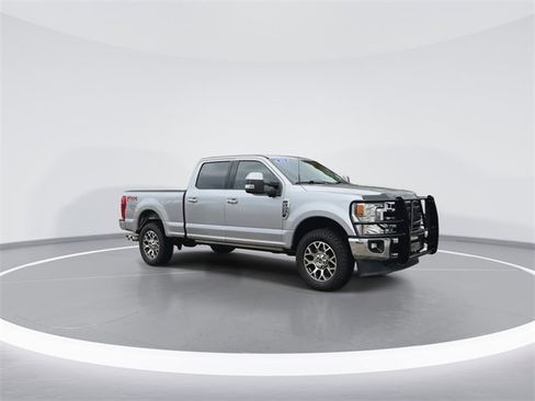 Used 2021 Ford F250 Lariat w/ Lariat Ultimate Package image 2