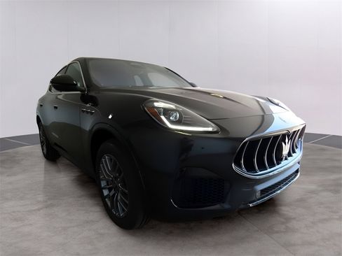 New 2024 Maserati Grecale GT image 2