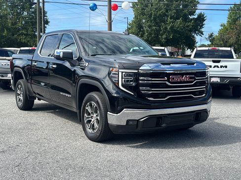 Used 2026 GMC Sierra 1500 SLT RWD image 3