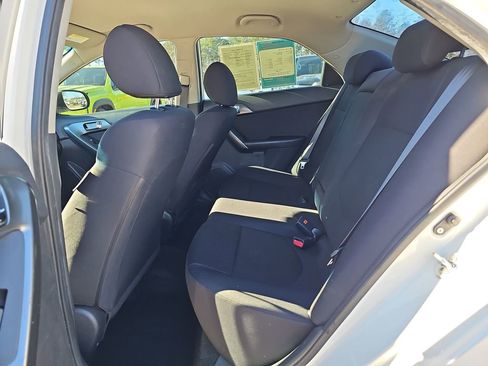 Used 2013 Kia Forte EX image 19