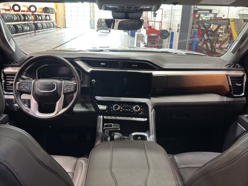 Used 2024 GMC Sierra 1500 Denali w/ Denali Reserve Package image 18
