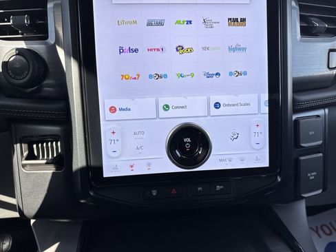 Used 2024 Ford F150 Lightning Flash image 18