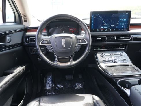 Used 2023 Lincoln Nautilus Reserve AWD/4WD image 23