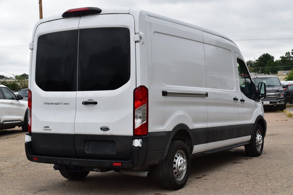 Used 2025 Ford Transit 250 148 Medium Roof Extended AWD w/ Load Area Protection Package image 5