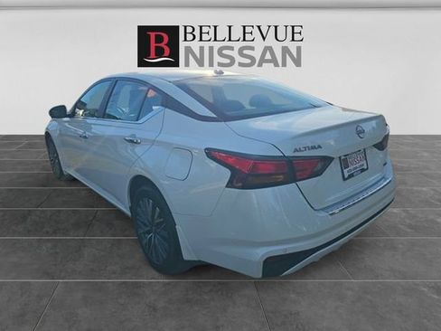 Used 2023 Nissan Altima 2.5 SV AWD/4WD image 7