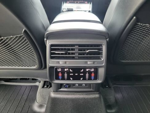 Used 2024 Audi SQ7 Prestige w/ S Sport Package AWD/4WD image 24