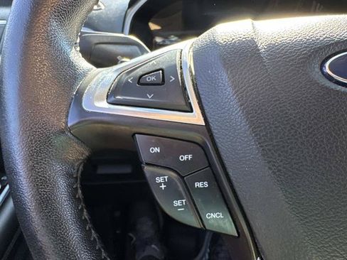 Used 2016 Ford Edge SEL w/ Equipment Group 201A AWD/4WD image 35