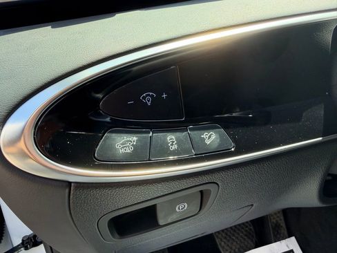 Used 2026 Genesis GV70 2.5T Advanced AWD/4WD image 14