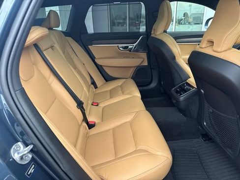 Used 2024 Volvo V90 B6 Cross Country Ultimate w/ Protection Package Premier AWD/4WD image 11