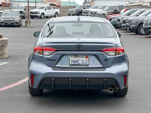 Used 2024 Toyota Corolla SE w/ SE Premium Package FWD image 3