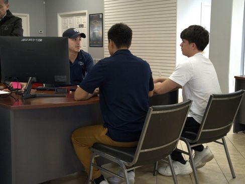 Used 2020 Toyota Tacoma TRD Off-Road w/ Technology Package image 38