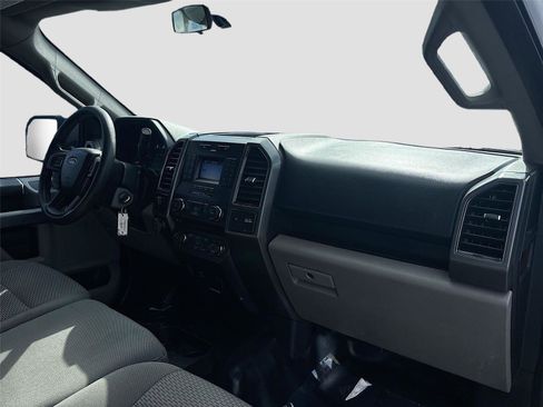 Used 2018 Ford F150 XLT w/ Trailer Tow Package image 28