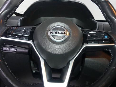 Used 2019 Nissan Altima 2.5 SL FWD image 31