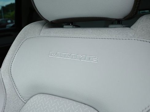 Used 2025 RAM 1500 Laramie AWD/4WD image 26