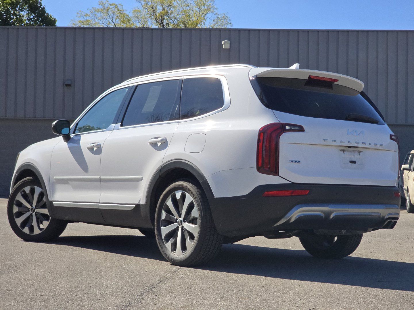 Used 2022 Kia Telluride S AWD/4WD image 16
