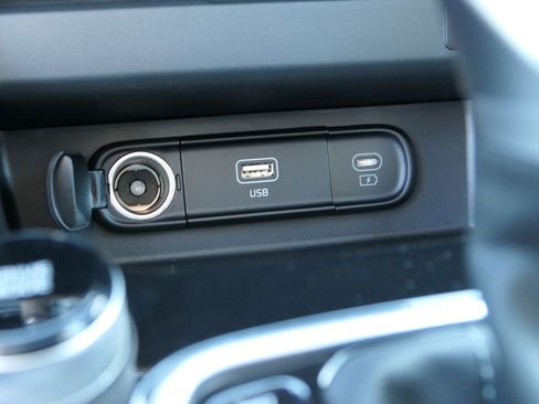 New 2026 Kia Seltos EX image 19